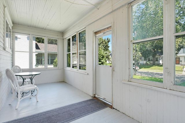 3944 Oakland Avenue, Minneapolis, MN 55407