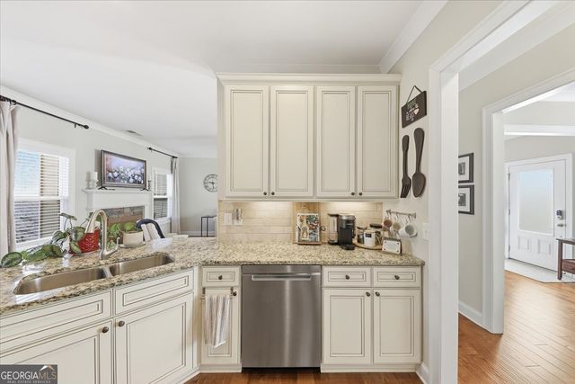 15 Azalea Lakes Court, Dallas, GA 30157