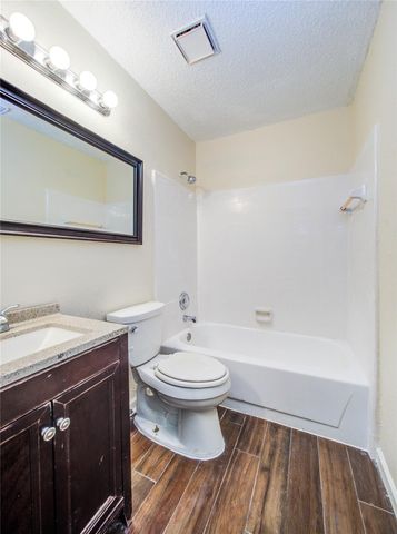 3307 E Heatherock Circle, Sugar Land, TX 77479