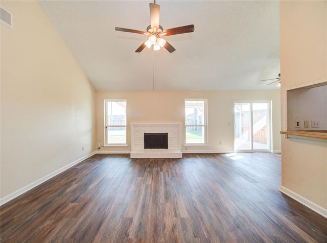 3307 E Heatherock Circle, Sugar Land, TX 77479