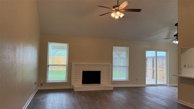 3307 E Heatherock Circle, Sugar Land, TX 77479
