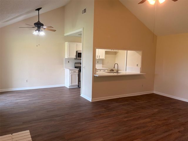 3307 E Heatherock Circle, Sugar Land, TX 77479