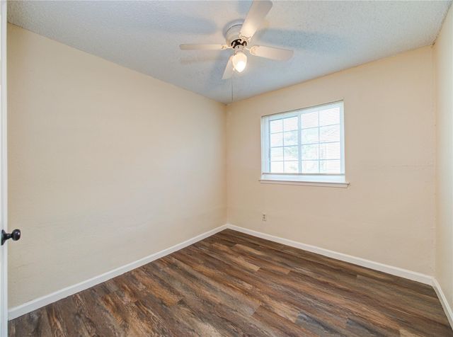 3307 E Heatherock Circle, Sugar Land, TX 77479