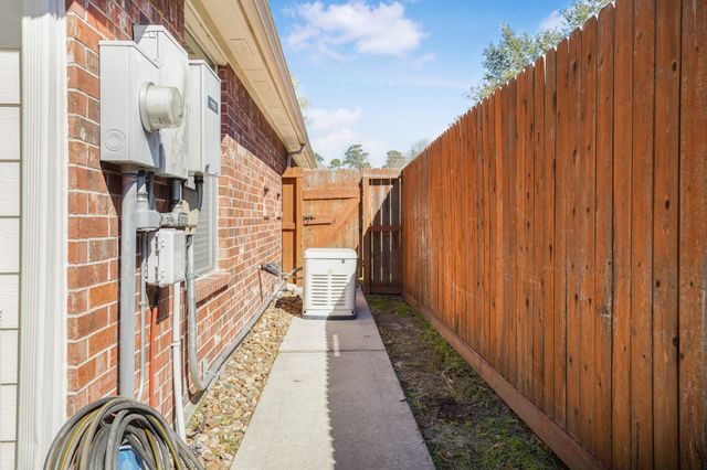 1618 Stoney Park Drive, Houston, TX 77339