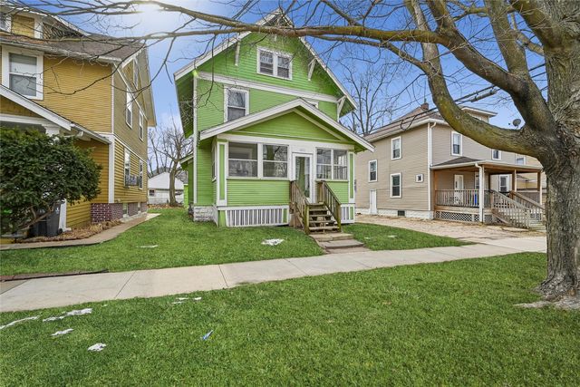 1615 4th Avenue SE, Cedar Rapids, IA 52403