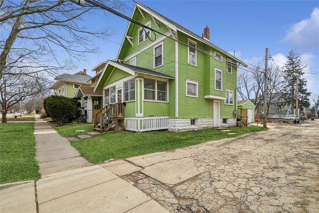 1615 4th Avenue SE, Cedar Rapids, IA 52403