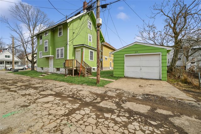 1615 4th Avenue SE, Cedar Rapids, IA 52403