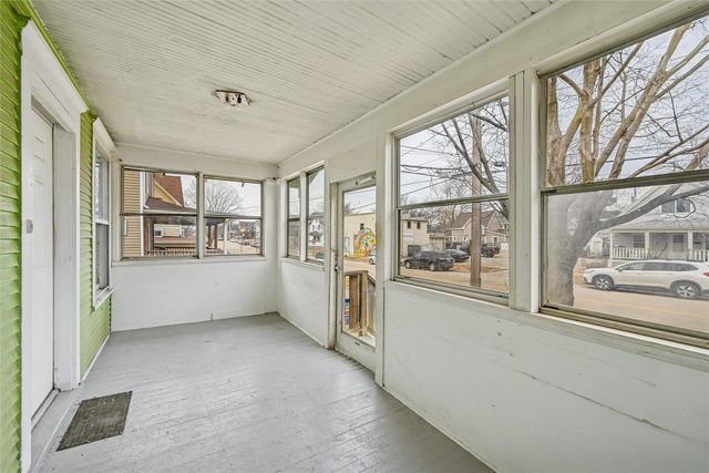 1615 4th Avenue SE, Cedar Rapids, IA 52403