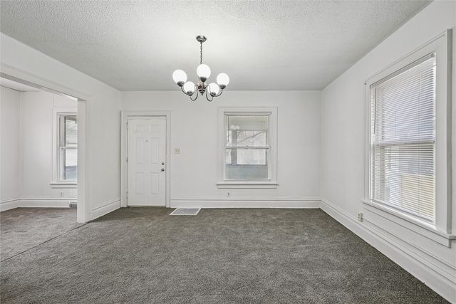 1615 4th Avenue SE, Cedar Rapids, IA 52403