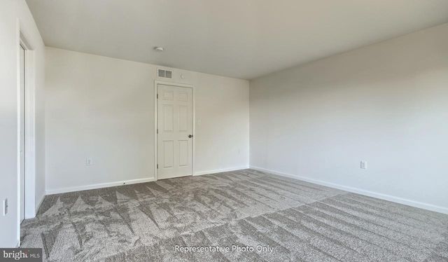 7852 OAK BROOK DR, Harrisburg, PA 17112