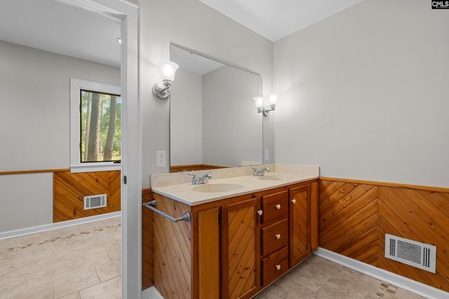 1656 West Drive, Cassatt, SC 29032