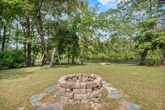 1656 West Drive, Cassatt, SC 29032