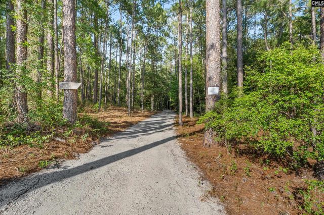1656 West Drive, Cassatt, SC 29032
