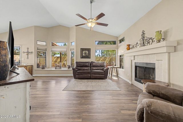 4670 W SHANNON Street, Chandler, AZ 85226