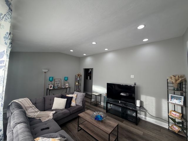 1495 Freeland Avenue, Calumet City, IL 60409