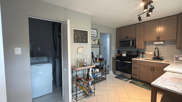 1495 Freeland Avenue, Calumet City, IL 60409