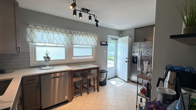 1495 Freeland Avenue, Calumet City, IL 60409