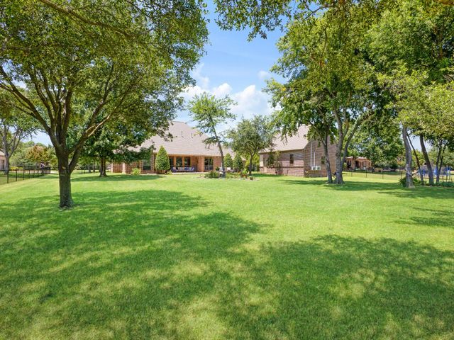 1820 Blue Forest Drive, Prosper, TX 75078