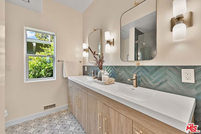 719 Nowita Place, Venice (los Angeles), CA 90291