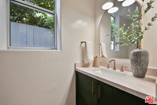 719 Nowita Place, Venice (los Angeles), CA 90291
