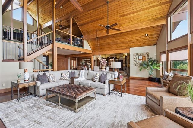 5805 Malcolm Lake Road, Edgerton, MO 64444