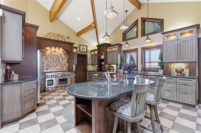 5805 Malcolm Lake Road, Edgerton, MO 64444