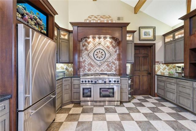 5805 Malcolm Lake Road, Edgerton, MO 64444