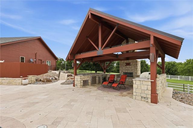5805 Malcolm Lake Road, Edgerton, MO 64444