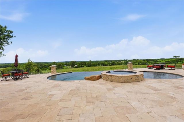 5805 Malcolm Lake Road, Edgerton, MO 64444