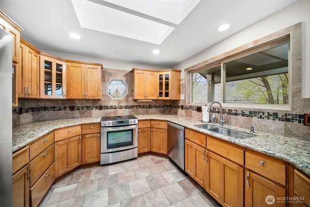 7491 Pot O Gold Lane, Wenatchee, WA 98801