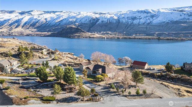 7491 Pot O Gold Lane, Wenatchee, WA 98801