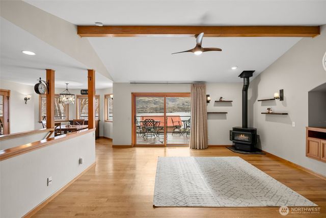 7491 Pot O Gold Lane, Wenatchee, WA 98801