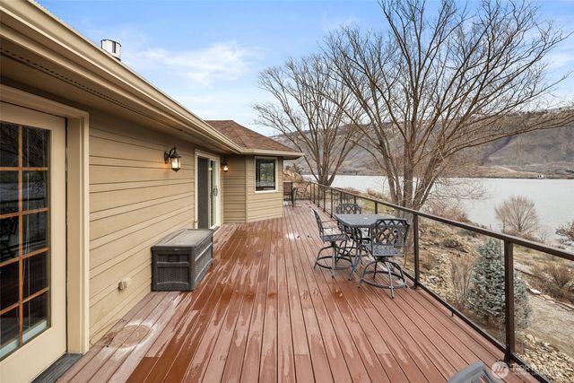 7491 Pot O Gold Lane, Wenatchee, WA 98801