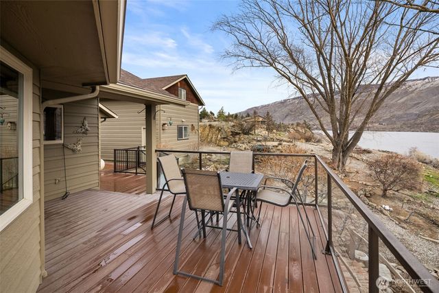 7491 Pot O Gold Lane, Wenatchee, WA 98801