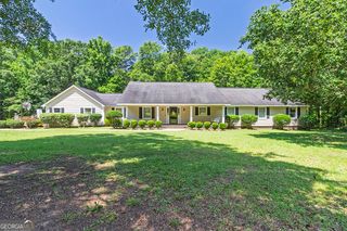 320 Oakridge Drive, Forsyth, GA 31029