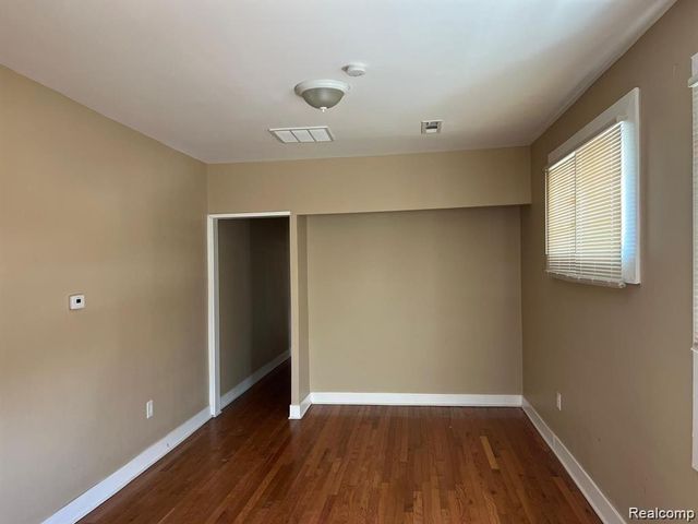 6349 Barlum Street, Detroit, MI 48210