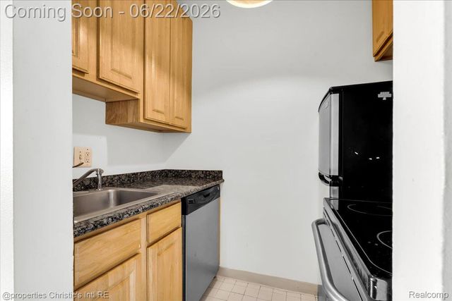 15 E Kirby Street 815, Detroit, MI 48202