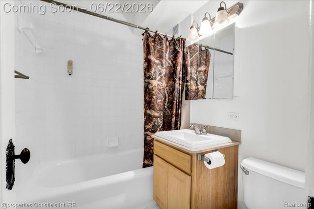 15 E Kirby Street 815, Detroit, MI 48202