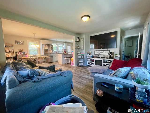 16 Brainard Road, Enfield, CT 06082