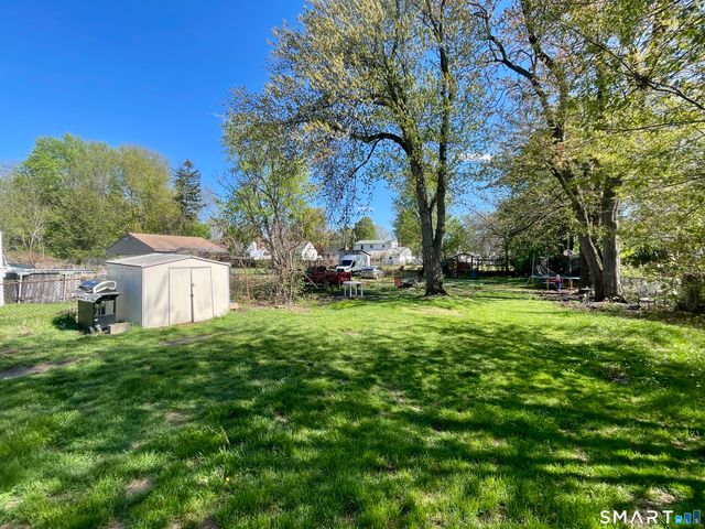 16 Brainard Road, Enfield, CT 06082