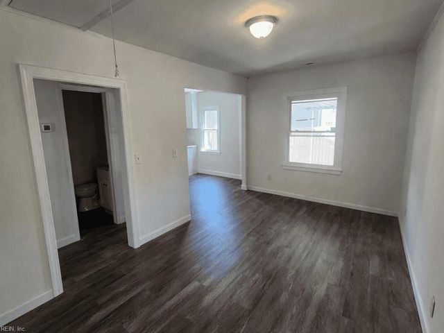 717 Harway AVE, Chesapeake, VA 23325