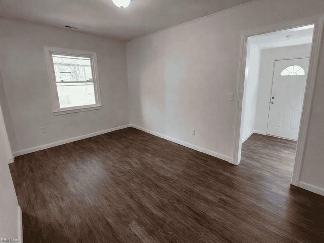 717 Harway AVE, Chesapeake, VA 23325