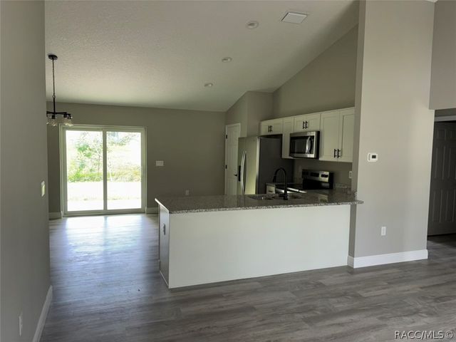 9548 N Sandree Drive, Dunnellon, FL 34434
