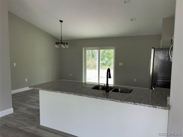 9548 N Sandree Drive, Dunnellon, FL 34434