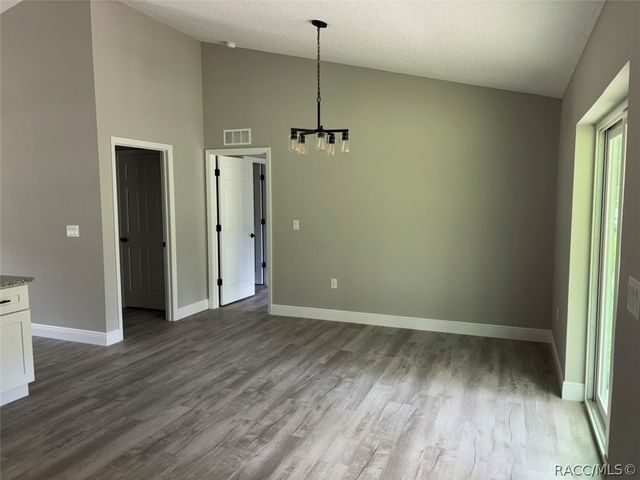 9548 N Sandree Drive, Dunnellon, FL 34434