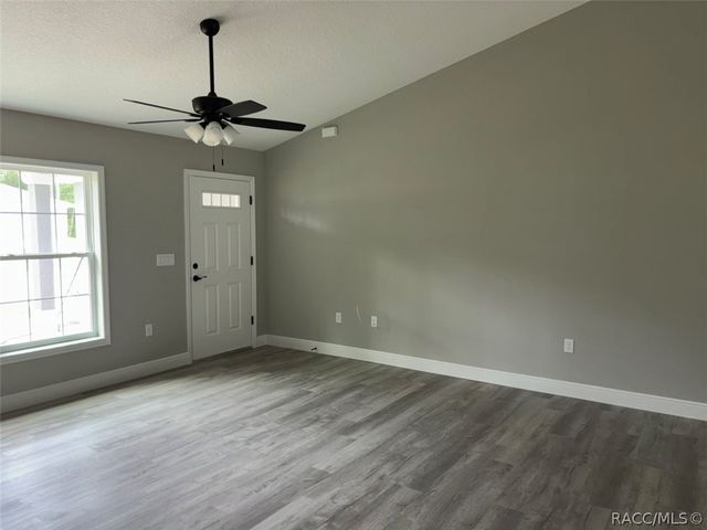 9548 N Sandree Drive, Dunnellon, FL 34434