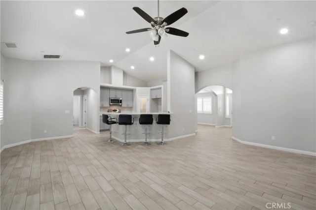 8214 10th, Hesperia, CA 92345