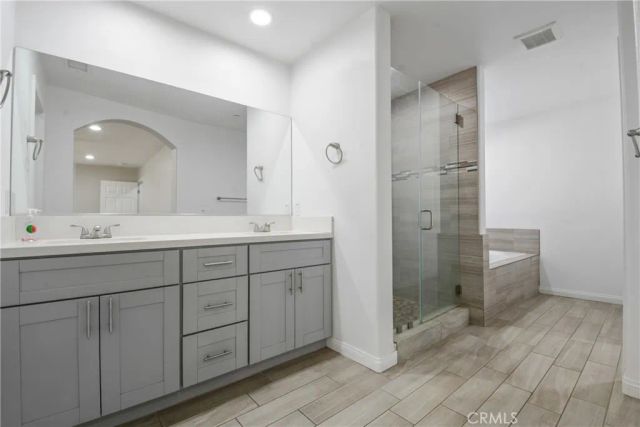 8214 10th, Hesperia, CA 92345