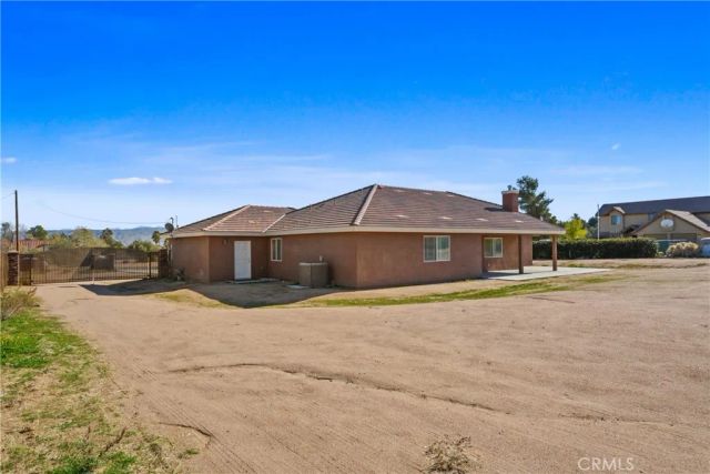 8214 10th, Hesperia, CA 92345