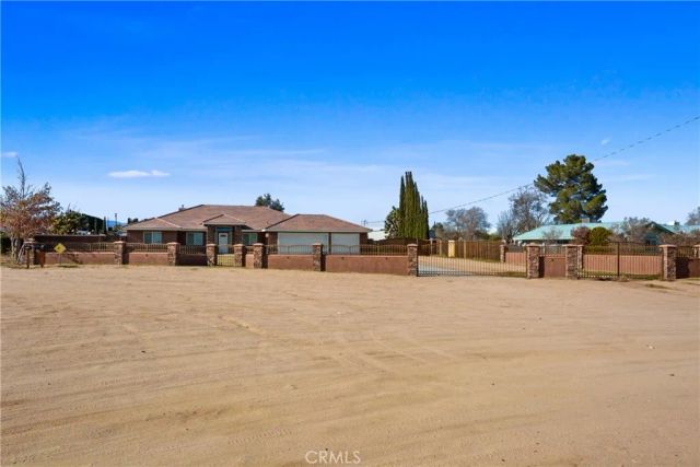 8214 10th, Hesperia, CA 92345